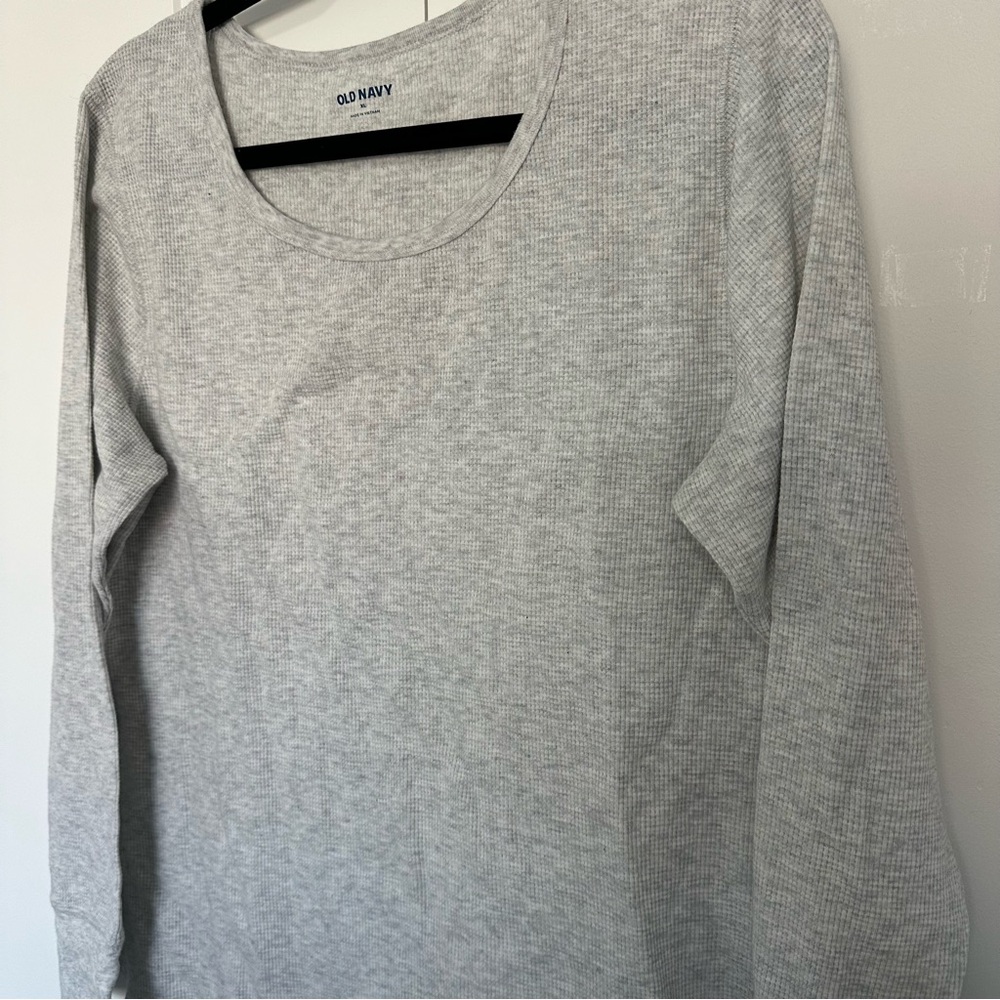 Old Navy Light Gray Thermal Long Sleeve Tee